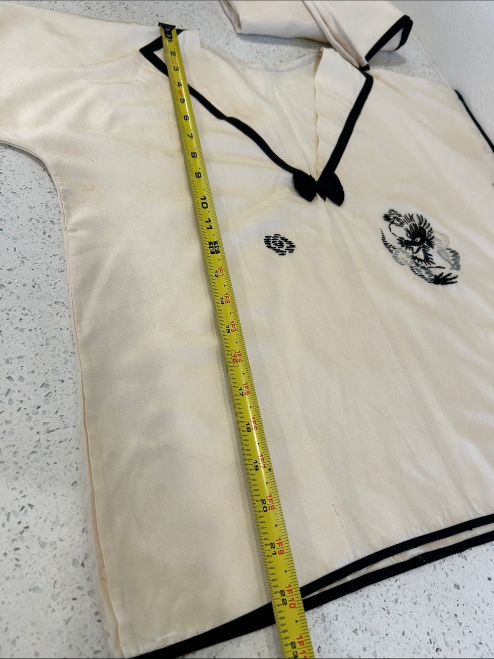 40’s/50’s 3-piece Asian embroidered dragon,wide leg pajama set cream black small - Picture 13 of 16